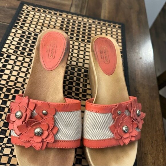 Coach Jesaca Coral Floral Leather Slip-On Open Toe Wedge Sandals Size 7.5 - Picture 4 of 13